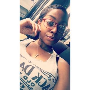 Meet your Posher, Ericka